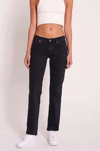 A Brand Jeans: 99 Low Straight | Chelsea Black