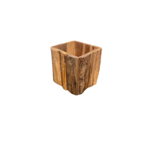 Plant Stand: Wooden Hurricane Plant Stand