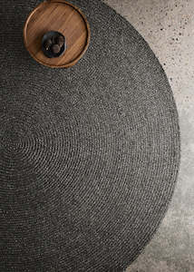 Round Rugs: Armadillo Braid - Charcoal