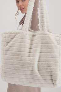 Monari Blend Fur Bag / Weekender - Off White