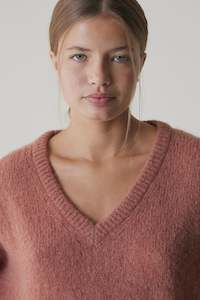 Gift: Leon & Harper Malili Jumper - Nude