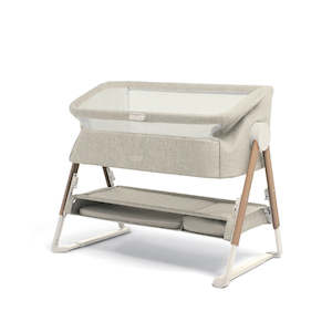 Baby wear: Mamas and Papas Lua Bedside Crib - Fawn