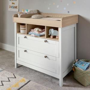 Baby wear: Mamas and Papas Harwell White Dresser with Change Top