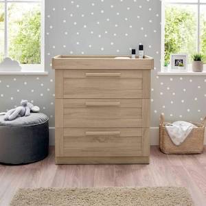 Mamas and Papas Atlas Oak Dresser/ Changer