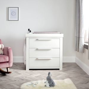 Mamas and Papas Franklin White Wash Dresser/ Changer