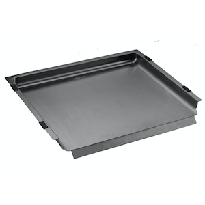 Bathroom and toilet fitting: Mercer Aurora Draining Tray | Gunmetal