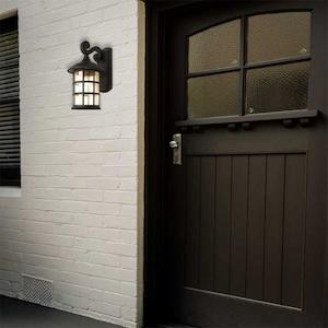 Coventry Outdoor Wall Light 1x60w Bronze in Small or Large Cougar Lighting