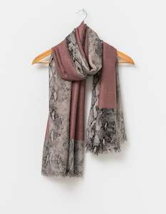 Linen - household: Snake w/Rose Square Scarf