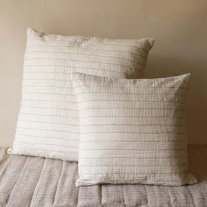 Linen - household: Fyra Cushion