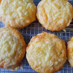 Cut lunch: Gluten Free Jalapeno, Corn + Cheddar Scone