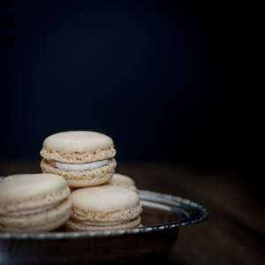 Vanilla Bean Macarons 12 with Ray White Box