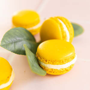 Lemon Macarons (12 or 24)