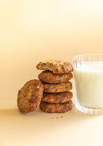 Lactation Biscuit Oaty Milk Choc Chip