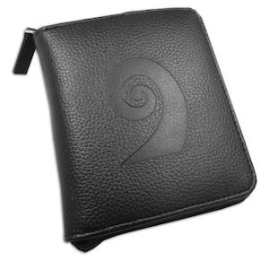 Bags & Purses: Men's Zip Wallet - Koru