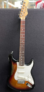 Electric Guitars 2: Stagg - Stratocaster Electric Guitar - Sunburst (Second Hand)