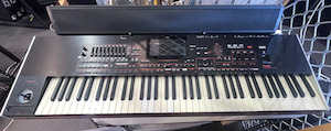 Korg - Pa4X 76 Key Arranger Keyboard with PaAS - Second Hand