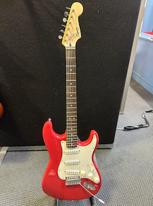 Electric Guitars 2: Squier - Bullet Statocaster - Red (Second Hand)