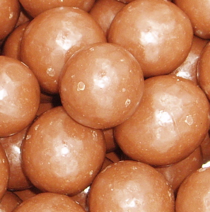 Macadamias – Milk Chocolate Coated, NZ