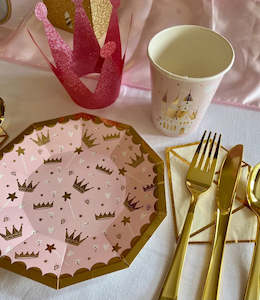 Internet only: PRINCESS THEMED PARTY PLATES