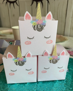 Internet only: UNICORN MINI GIFT BOXES