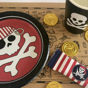 PIRATE THEMED PARTY PLATES