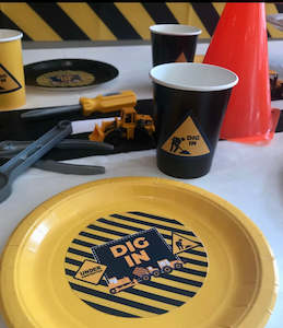 CONSTRUCTION PARTY PLATES AND CUPS