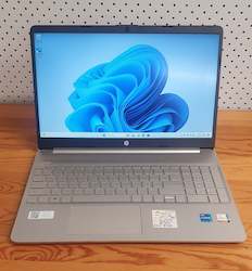 HP Laptop 15s, Pre-owned Laptop, Core i5, 256GB SSD