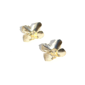 Comfort Style: Fleur Earring