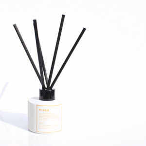 Republic Road Scent Essentials: Scent Essentials Diffuser | Mirer