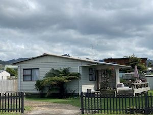 Affordable Opportunity – One Piece Shift Home with 2 bedrooms, Potentially 3 …