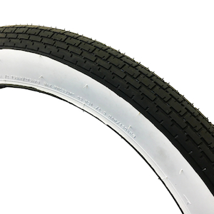 Bicycle and accessory: Innova 26 x 3.0 Tyres