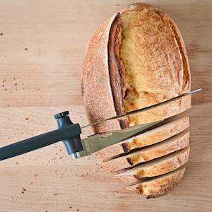 Bread Baking: Bread Knife With Guide