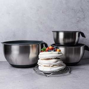 Preparation: Set of 3 Mixing Bowls