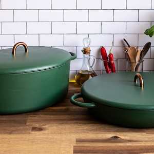 Baking Trays Tins: Firra Cast Iron Set