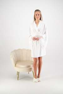 Ava Short Lace Bridal Robe - White