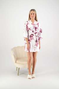 Isla Floral Robe - White