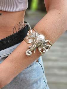 Frontpage: Silver Plated Brass Elephant Bangle