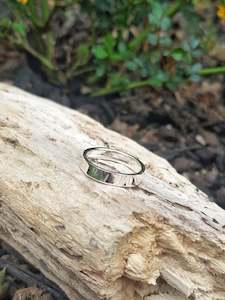 Jewellery: 4mm Silver Band