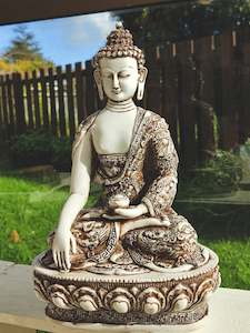 Statues: Buddha Statue - 27cm