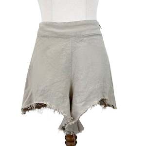 Designer: Marle high waist tan shorts | size 8