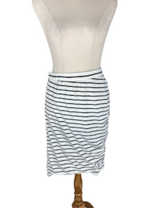 Betty Basics stripe skirt with rushed side | size 8