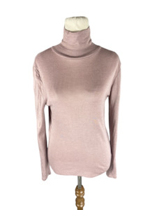 Blush merino turtle neck jumper | size 6