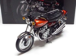 Products: KAWASAKI Z2 750 RS 1972 Candy Brown/Orange 1: 12 By MiniChamps