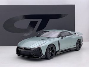 Nissan GTR R50 Green 2021 1: 18 By GT Spirit