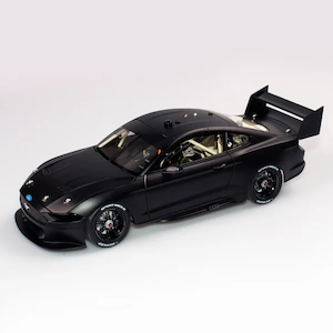 1: 18 Ford Mustang GT Supercar – Matte Black Plain Body Edition