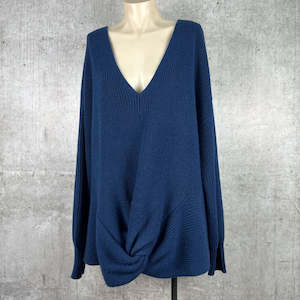 Second hand clothing: Alpine Knit Jumper - 18