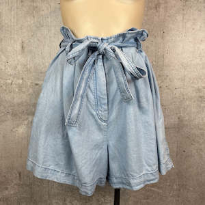 Second hand clothing: MNG Shorts - 14