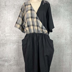 Second hand clothing: Noku Kakahu Jumpsuit - XL