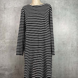 Moochi Dress - L