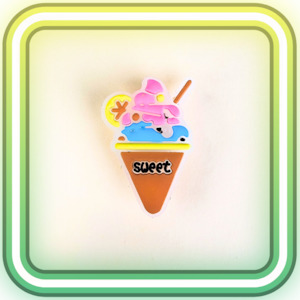 Clothing: Ice Cream Glowing Charm